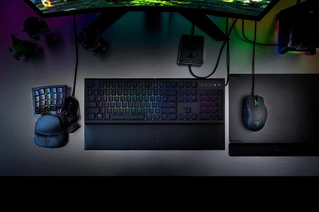 TECLADOS GAMING DE MANO IZQUIERDA Y TECLADOS GAMING MECÁNICOS